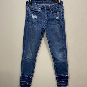 Blank NYC Cry Baby‎ release hem skinny